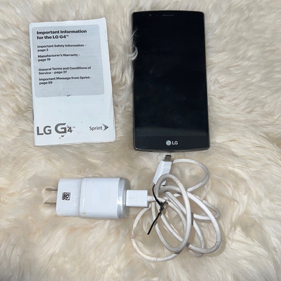 LG G4 Sprint Phone with leather case backing - Picture 2 of 4